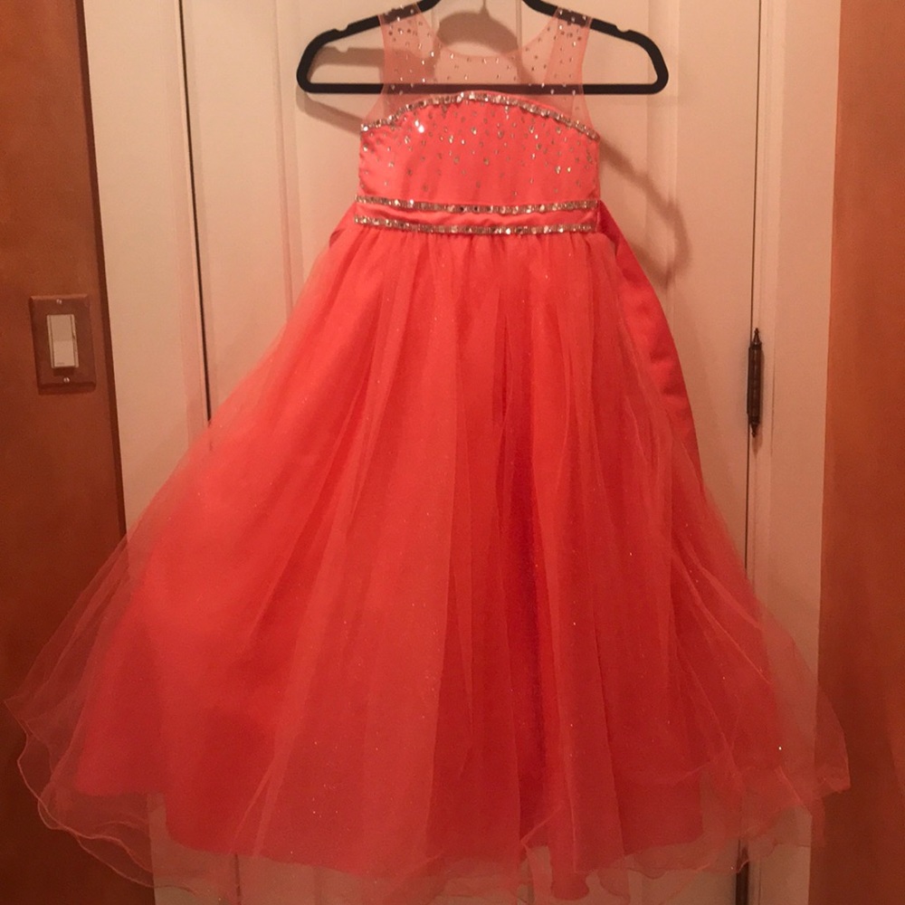Girls formal ball gown Size 8.  Floor length.